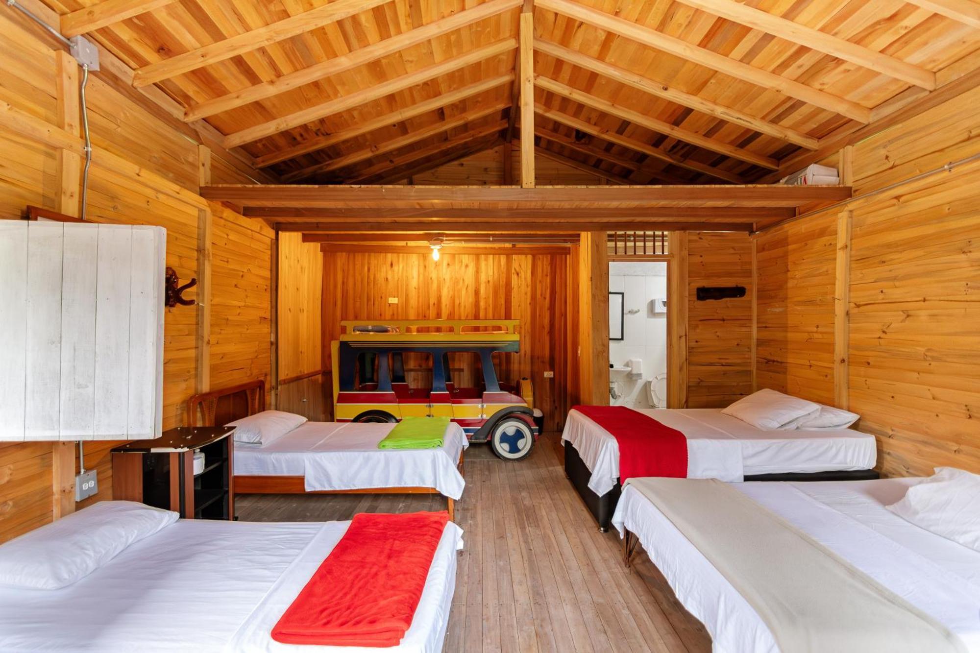 Hotel Orillas Del Pizano ハルディン エクステリア 写真